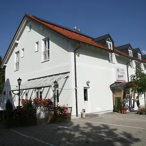 Hotel-gasthof Eberherr *** Forstinning